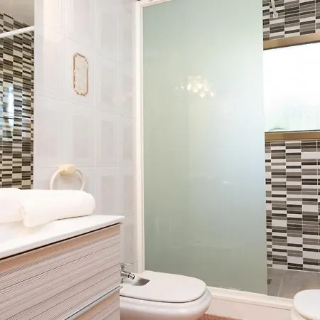 Villa 2con - *